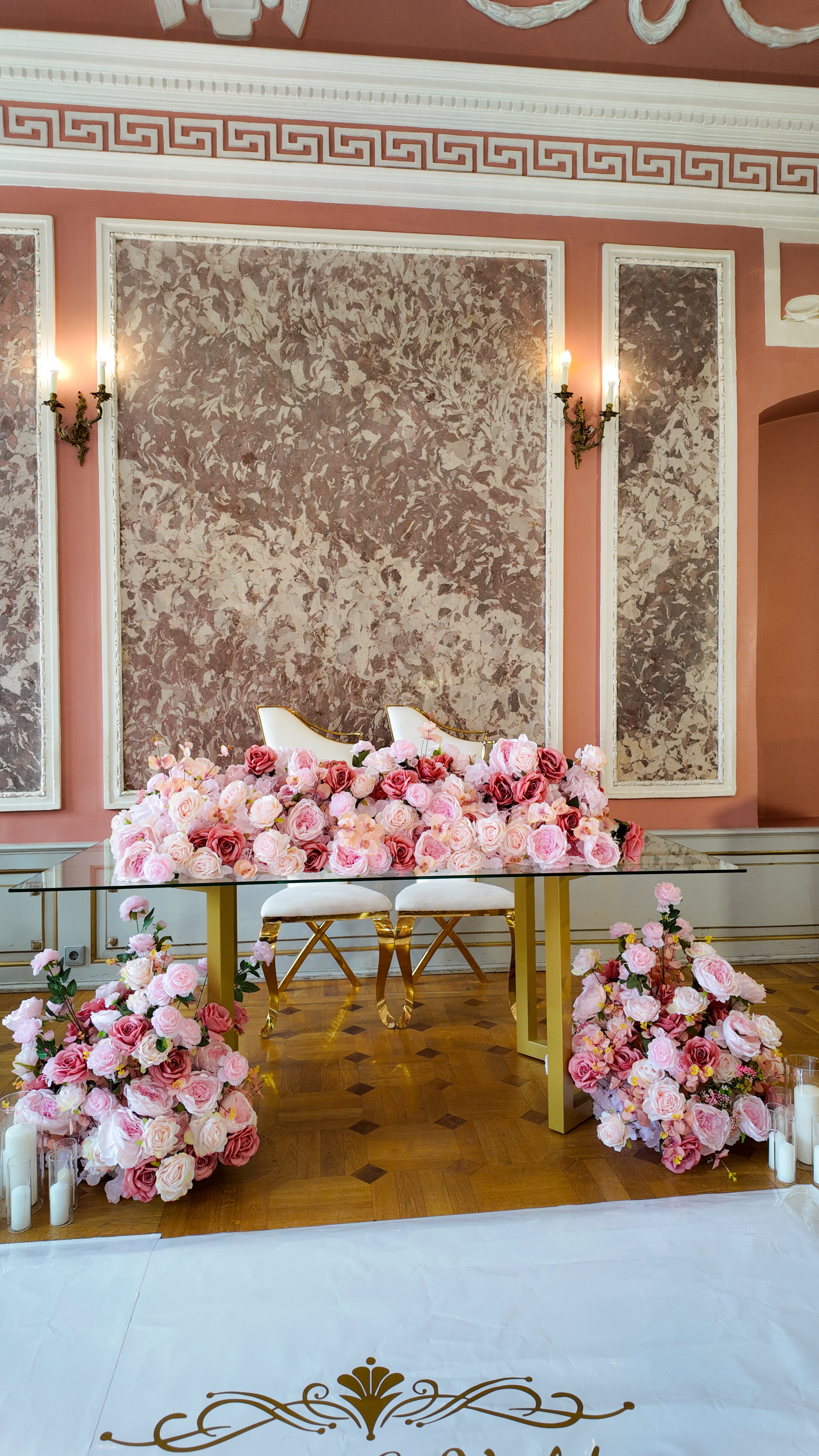 LUXURY TABLE DECORATIONS (ALL INCLUSIVE DECORATIONS)